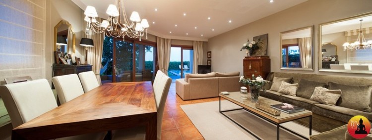 Roger_VillaSlider-3-1140x430