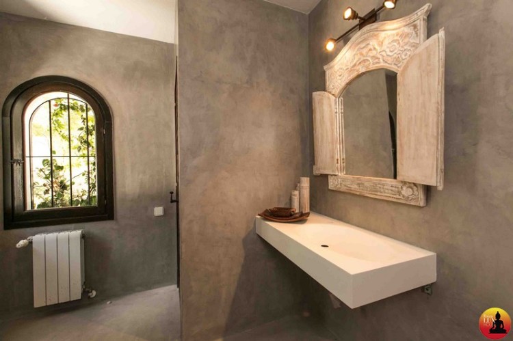 bathroom2b