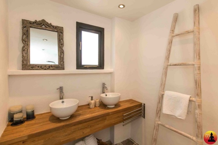 bathroom3a