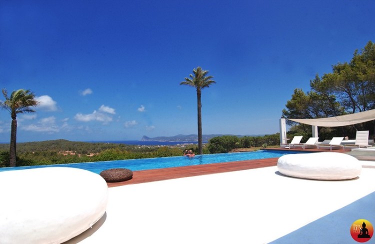 pool-view